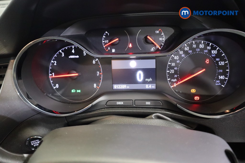 Vauxhall Crossland Ultimate Manual Diesel SUV - Stock Number (1577491) - 4th supplementary image