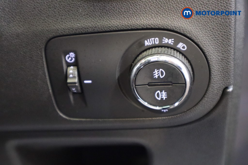 Vauxhall Crossland Ultimate Manual Diesel SUV - Stock Number (1577491) - 8th supplementary image