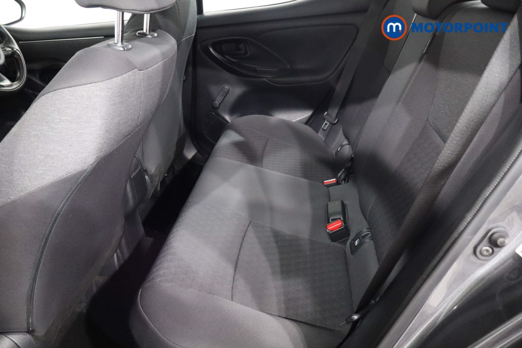 Toyota Yaris Icon Automatic Petrol-Electric Hybrid Hatchback - Stock Number (1577545) - 5th supplementary image