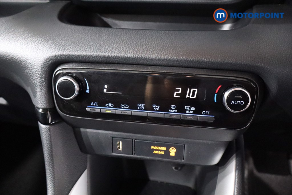 Toyota Yaris Icon Automatic Petrol-Electric Hybrid Hatchback - Stock Number (1577545) - 15th supplementary image