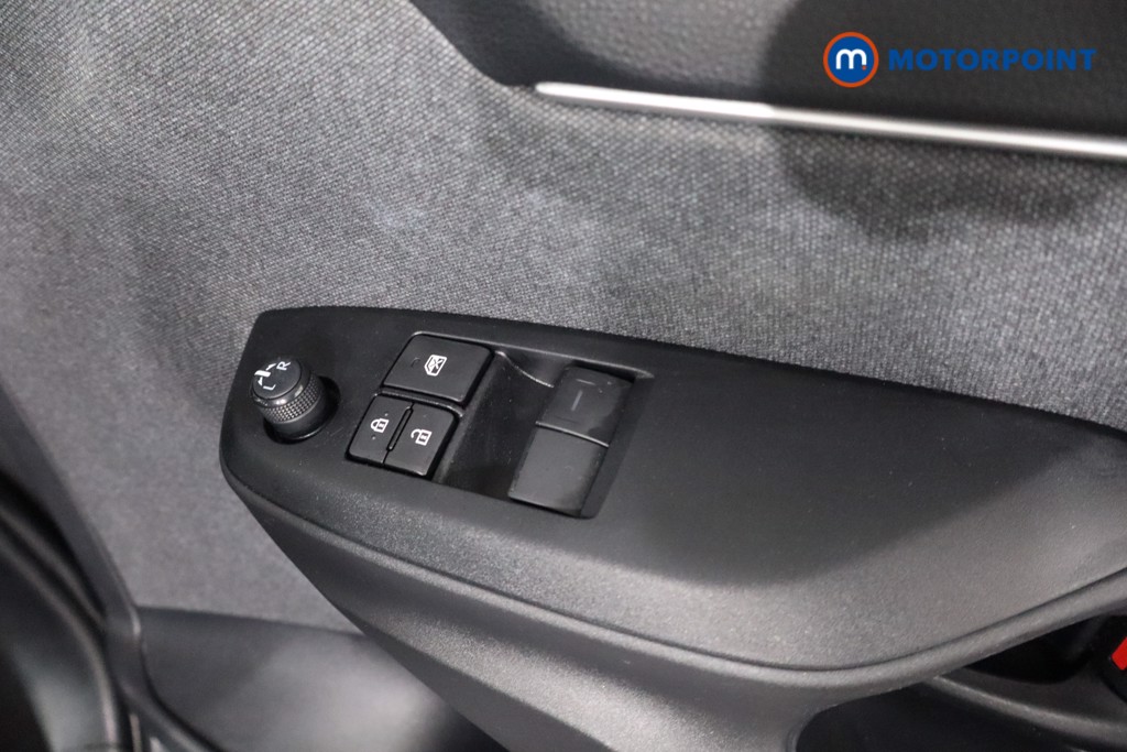 Toyota Yaris Icon Automatic Petrol-Electric Hybrid Hatchback - Stock Number (1577545) - 23rd supplementary image