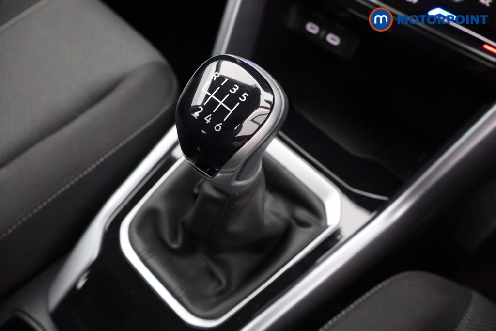 Volkswagen T-Roc Life Manual Petrol SUV - Stock Number (1577690) - 13th supplementary image