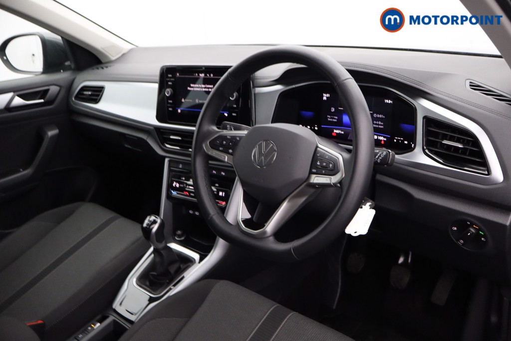 Volkswagen T-Roc Life Manual Petrol SUV - Stock Number (1577710) - 4th supplementary image