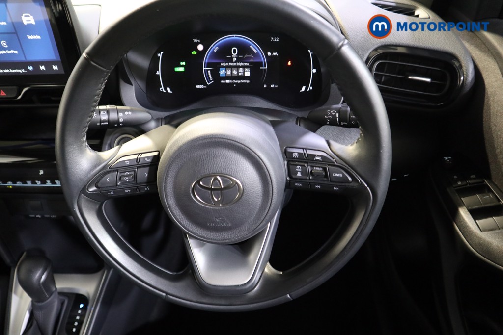 Toyota Yaris Cross Icon Automatic Petrol-Electric Hybrid Estate - Stock Number (1577718) - 2nd supplementary image