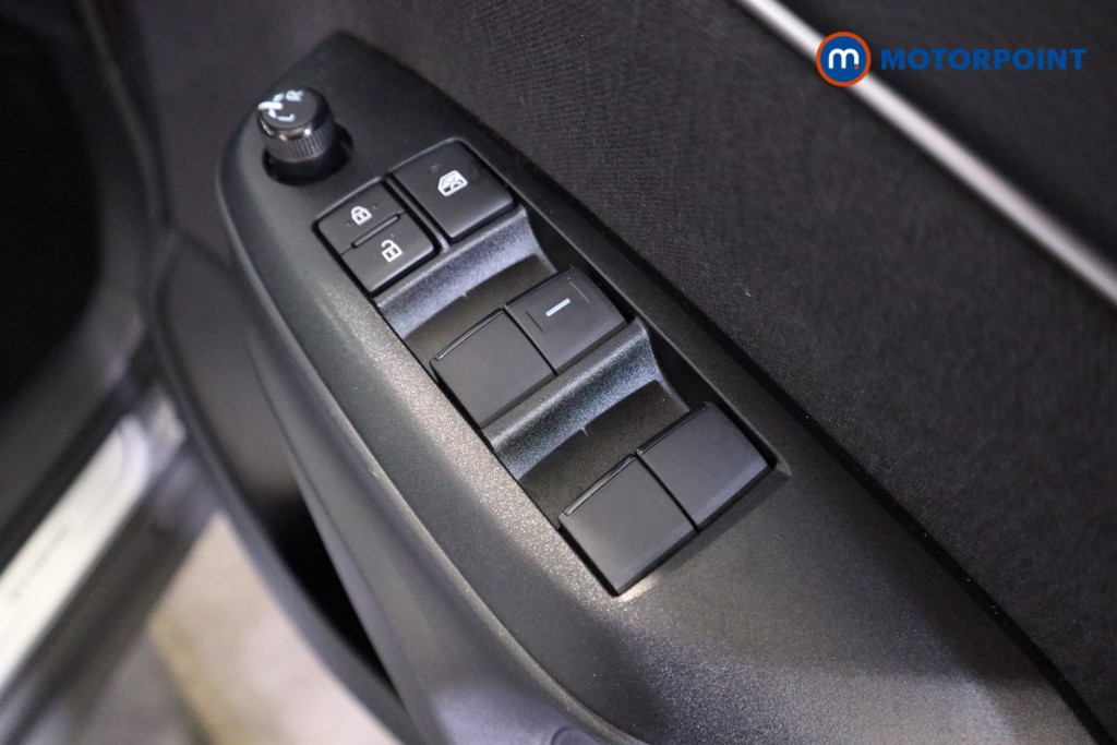 Toyota Yaris Cross Icon Automatic Petrol-Electric Hybrid Estate - Stock Number (1577718) - 9th supplementary image