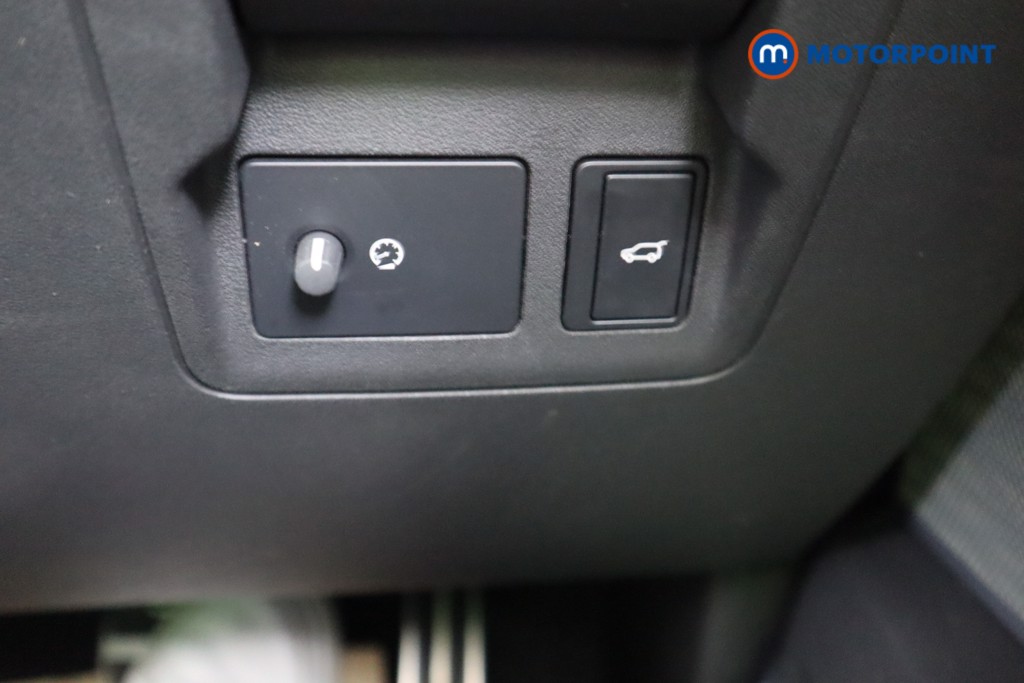 Land Rover Range Rover Velar Edition Automatic Diesel SUV - Stock Number (1577974) - 9th supplementary image