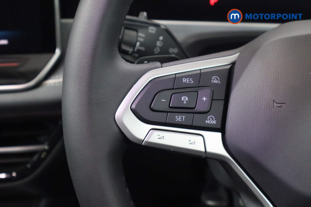Volkswagen Passat Life Automatic Petrol Plug-In Hybrid Estate - Stock Number (1578108) - 7th supplementary image