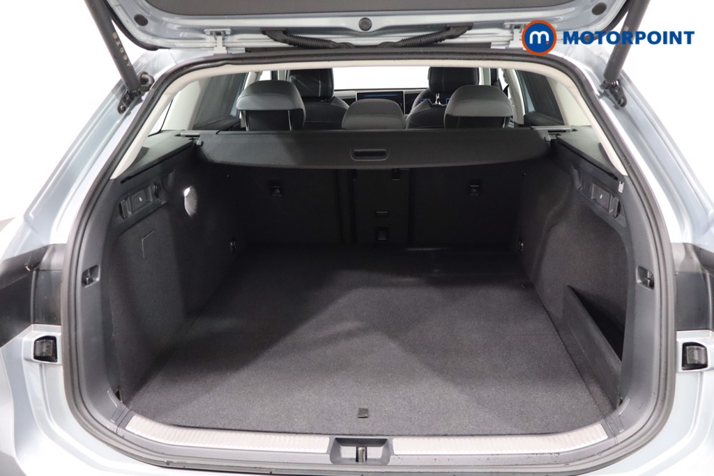 Volkswagen Passat Life Automatic Petrol Plug-In Hybrid Estate - Stock Number (1578108) - 41st supplementary image
