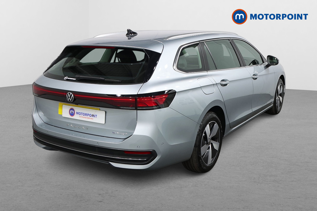 Volkswagen Passat Life Automatic Petrol Plug-In Hybrid Estate - Stock Number (1578108) - Drivers side rear corner