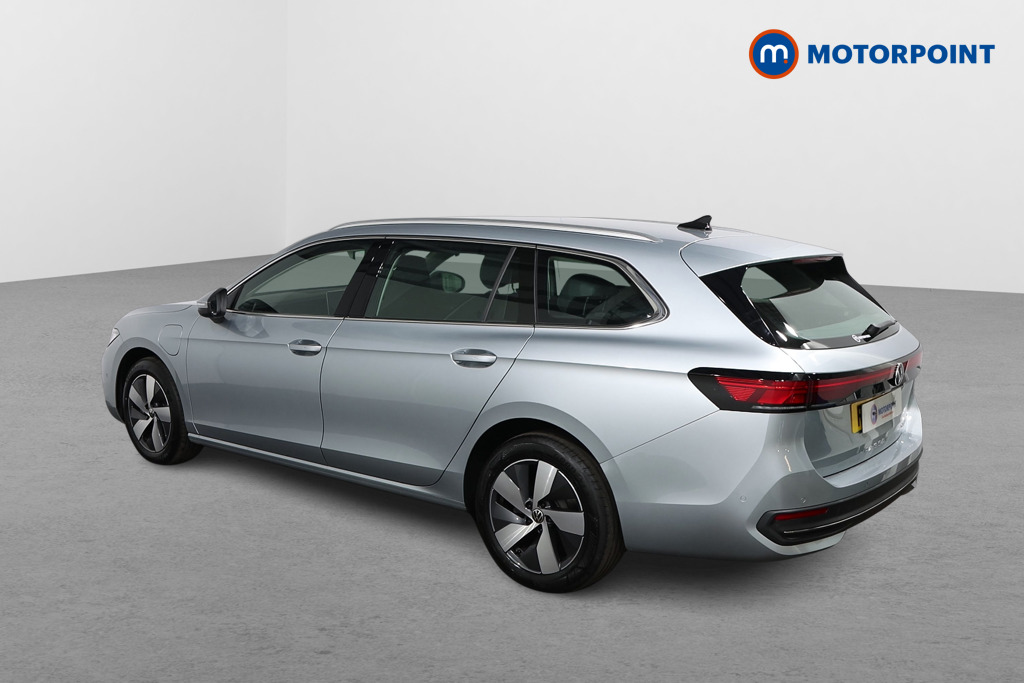 Volkswagen Passat Life Automatic Petrol Plug-In Hybrid Estate - Stock Number (1578108) - Passenger side rear corner