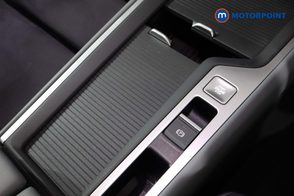 Volkswagen Passat Life Automatic Petrol Plug-In Hybrid Estate - Stock Number (1578118) - 14th supplementary image