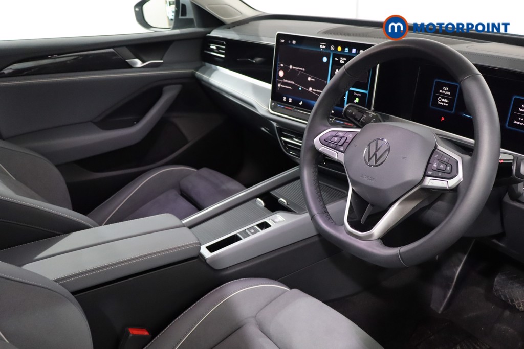 Volkswagen Passat Life Automatic Petrol Plug-In Hybrid Estate - Stock Number (1578118) - 24th supplementary image