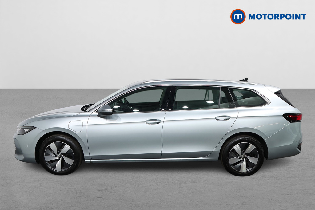 Volkswagen Passat Life Automatic Petrol Plug-In Hybrid Estate - Stock Number (1578118) - Passenger side