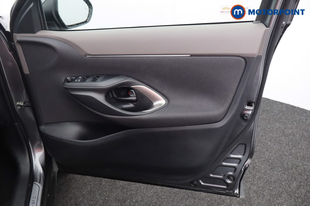 Toyota Yaris Cross Excel Automatic Petrol-Electric Hybrid Estate - Stock Number (1578241) - 11th supplementary image