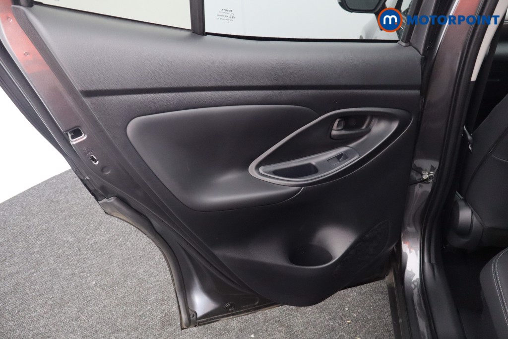 Toyota Yaris Cross Excel Automatic Petrol-Electric Hybrid Estate - Stock Number (1578241) - 16th supplementary image