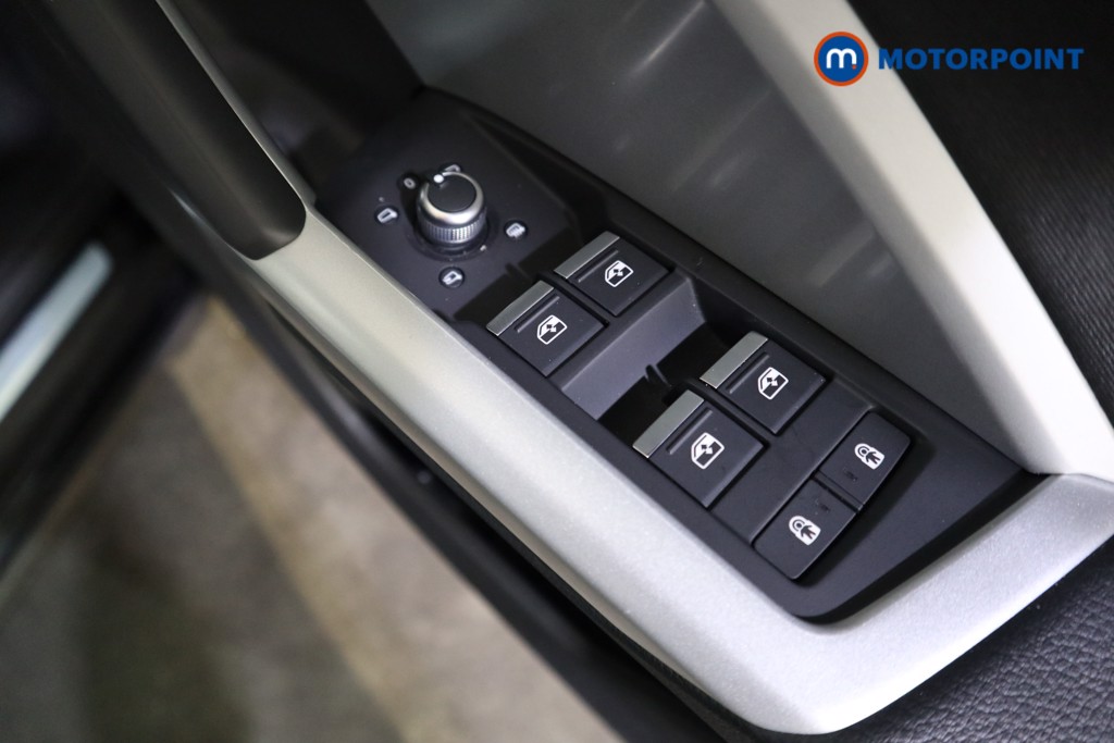 Audi Q3 Sport Automatic Petrol SUV - Stock Number (1578243) - 11th supplementary image