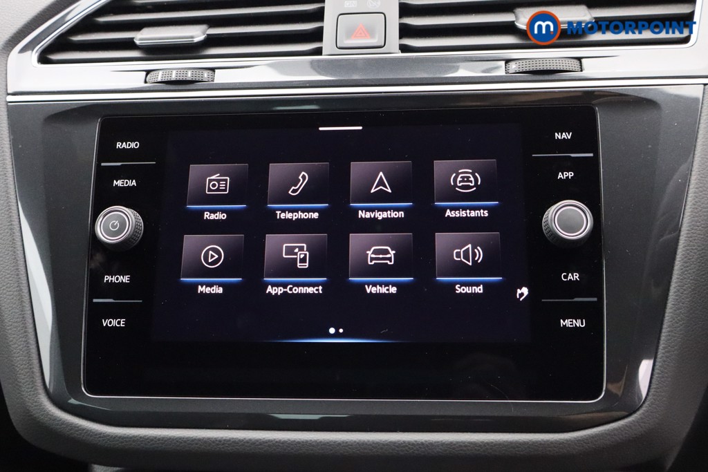 Volkswagen Tiguan R-Line Automatic Petrol SUV - Stock Number (1578295) - 11th supplementary image