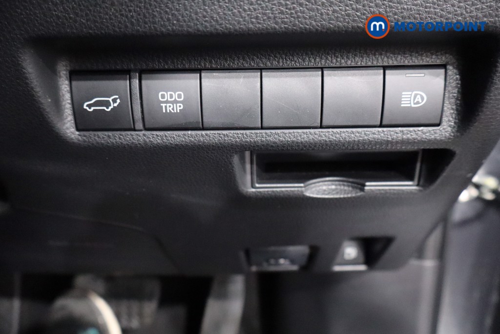 Toyota Rav4 Design Automatic Petrol-Electric Hybrid SUV - Stock Number (1578303) - 21st supplementary image