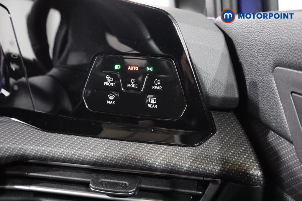 Volkswagen Golf R Automatic Petrol Hatchback - Stock Number (1578333) - 8th supplementary image