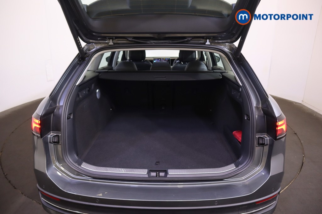 Volkswagen Passat Life Automatic Petrol Plug-In Hybrid Estate - Stock Number (1578389) - 16th supplementary image