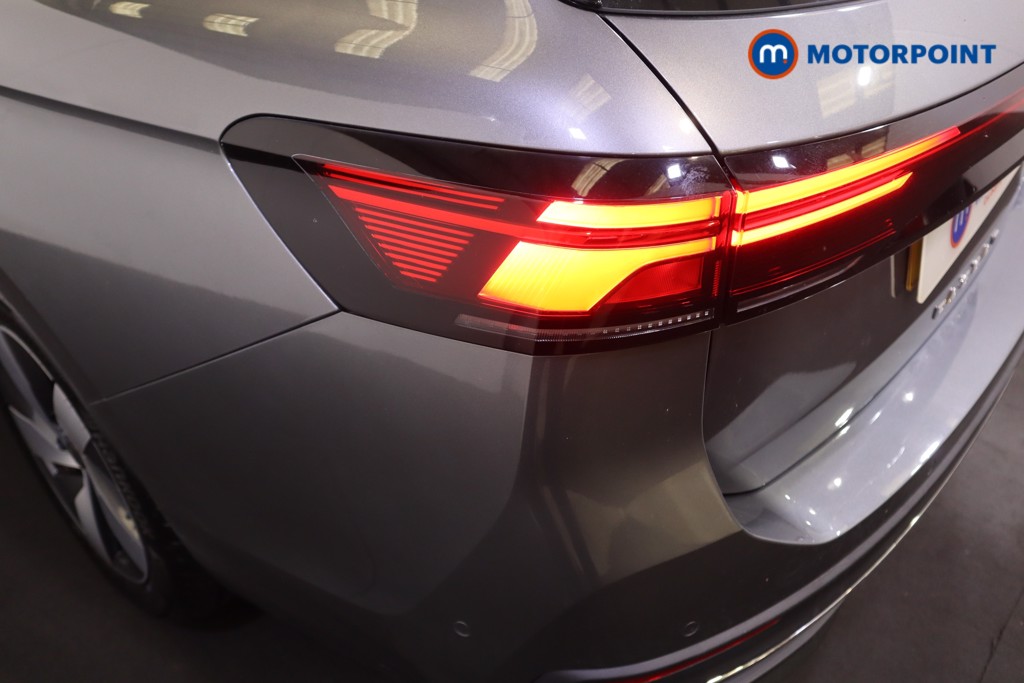 Volkswagen Passat Life Automatic Petrol Plug-In Hybrid Estate - Stock Number (1578389) - 24th supplementary image