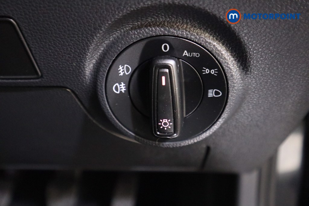 Seat Ibiza Xcellence Lux Manual Petrol Hatchback - Stock Number (1578419) - 9th supplementary image