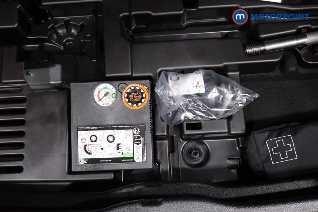 Mercedes-Benz GLA Amg Line Automatic Petrol SUV - Stock Number (1578774) - 25th supplementary image