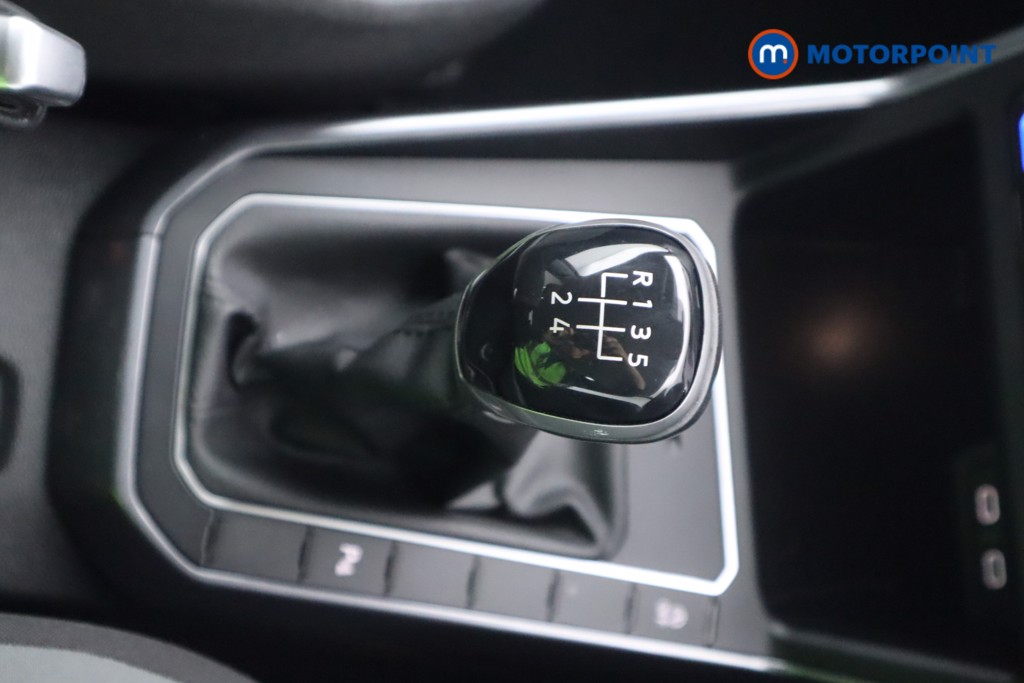 Mercedes-Benz CLA Amg Line Automatic Petrol Estate - Stock Number (1578831) - 4th supplementary image
