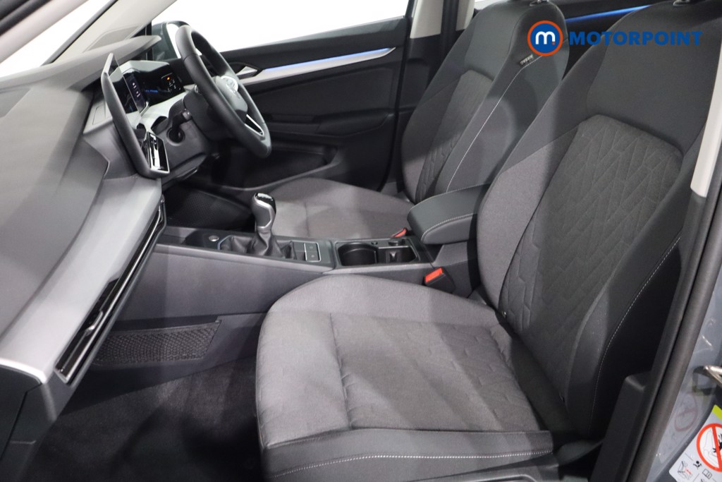 Volkswagen Golf Life Manual Diesel Estate - Stock Number (1578978) - 4th supplementary image