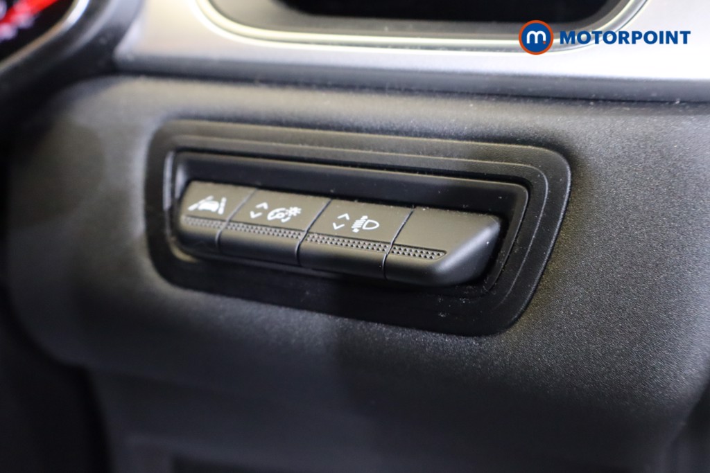 Renault Captur Iconic Manual Petrol SUV - Stock Number (1565123) - 5th supplementary image