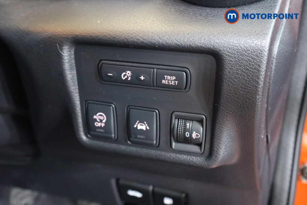 Nissan Micra Acenta Manual Diesel Hatchback - Stock Number (1566349) - 5th supplementary image