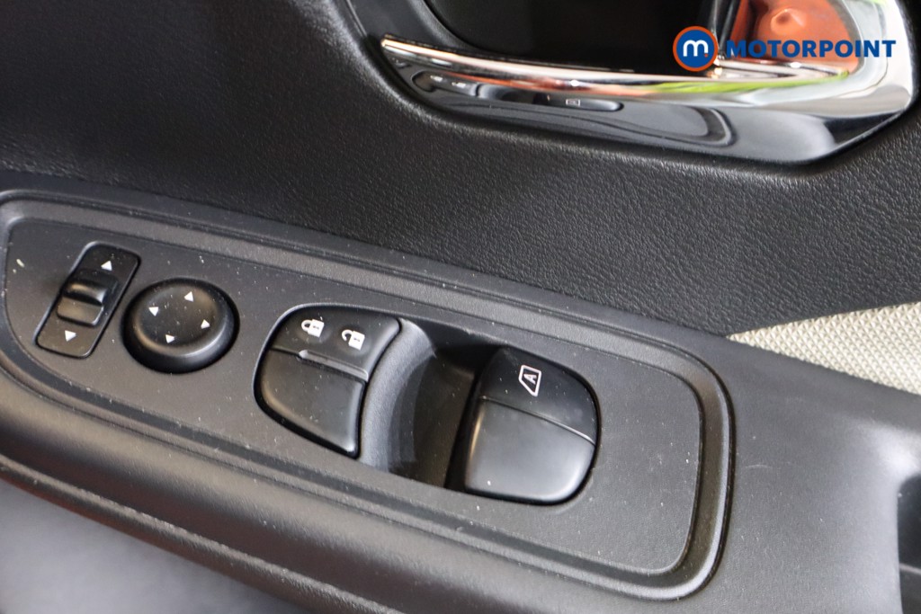 Nissan Micra Acenta Manual Diesel Hatchback - Stock Number (1566349) - 6th supplementary image