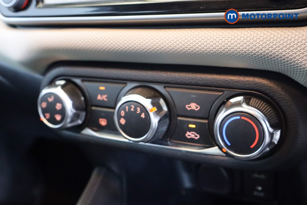 Nissan Micra Acenta Manual Diesel Hatchback - Stock Number (1566349) - 9th supplementary image