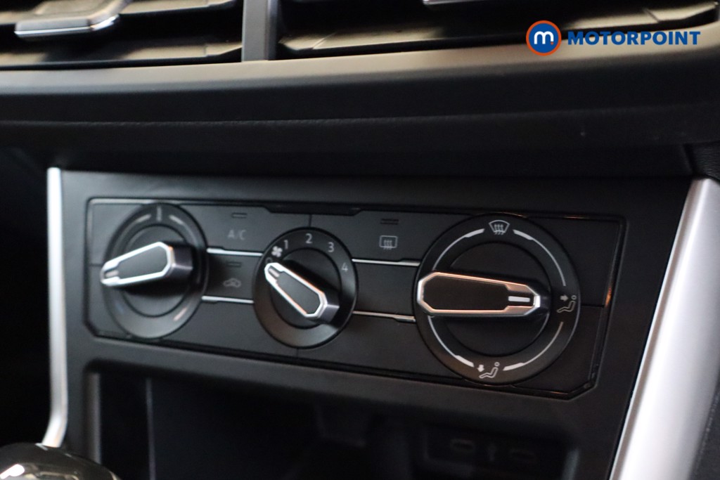 Volkswagen Polo Life Automatic Petrol Hatchback - Stock Number (1574611) - 7th supplementary image