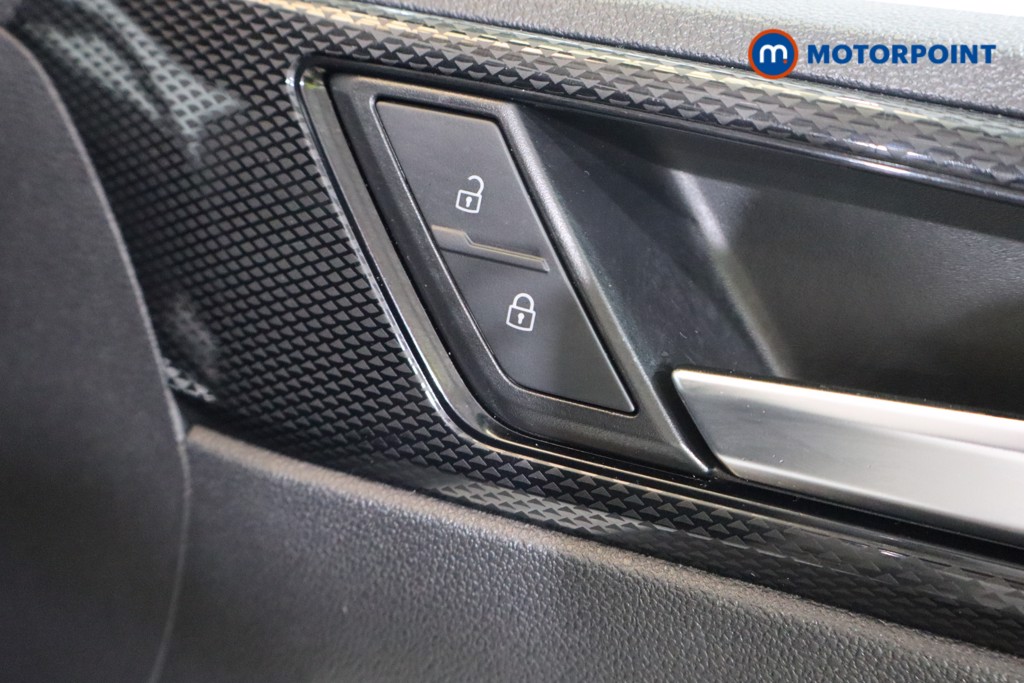 Volkswagen Polo Life Automatic Petrol Hatchback - Stock Number (1574611) - 10th supplementary image