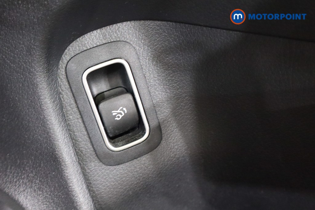 Mercedes-Benz CLA Amg Line Automatic Petrol Coupe - Stock Number (1574622) - 10th supplementary image