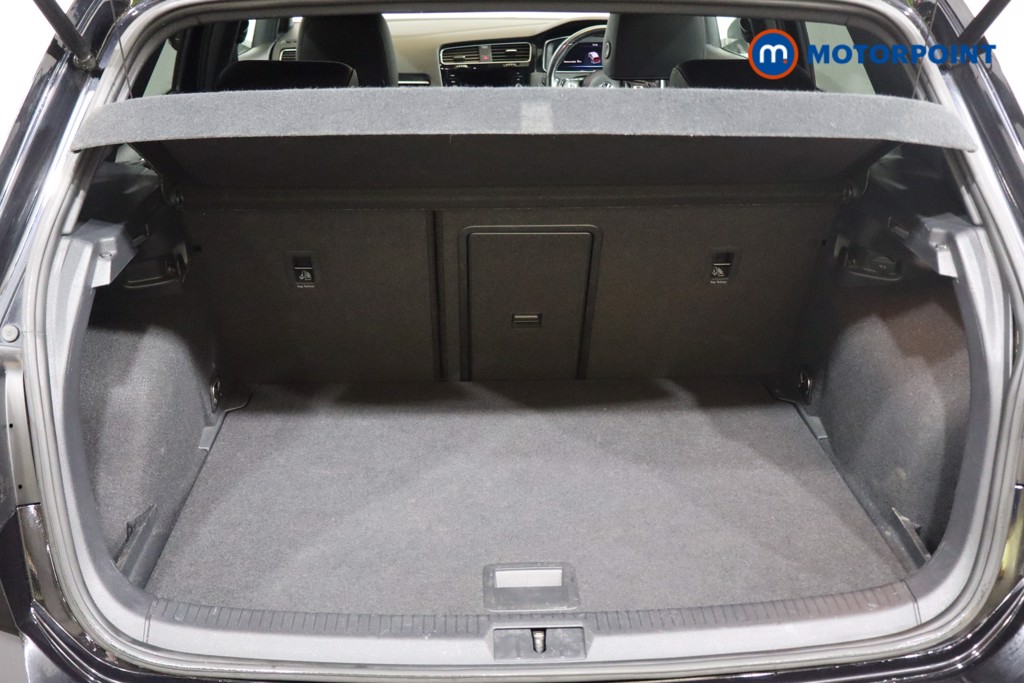 Volkswagen Golf R Automatic Petrol Hatchback - Stock Number (1576007) - 16th supplementary image