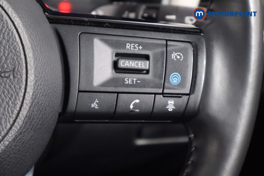 Nissan Qashqai Tekna Manual Petrol SUV - Stock Number (1576296) - 8th supplementary image