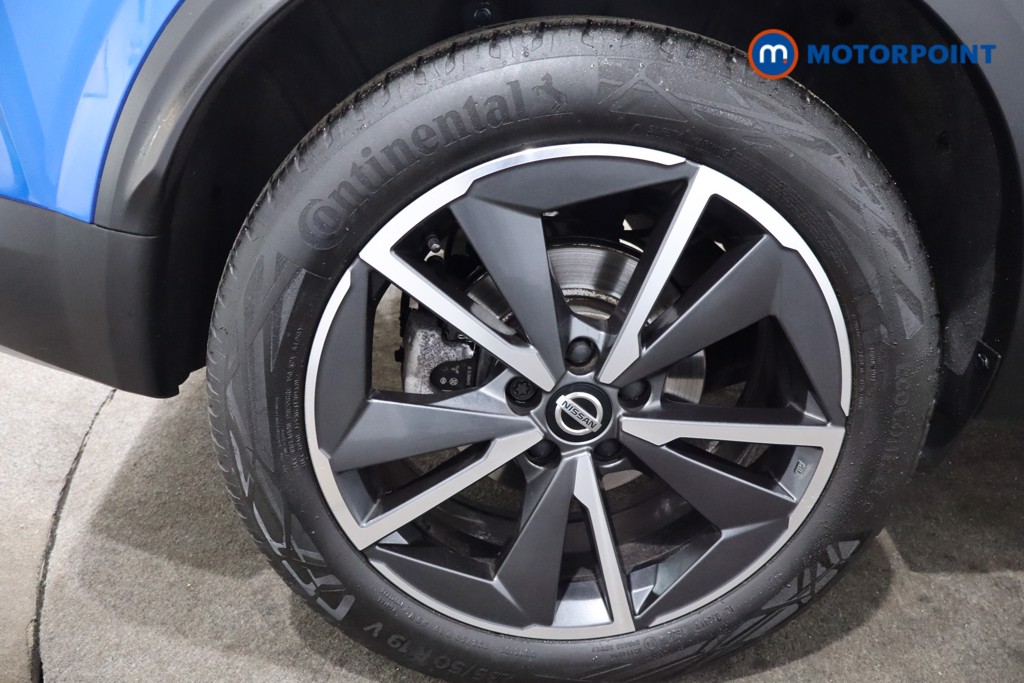 Nissan Qashqai Tekna Manual Petrol SUV - Stock Number (1576296) - 9th supplementary image