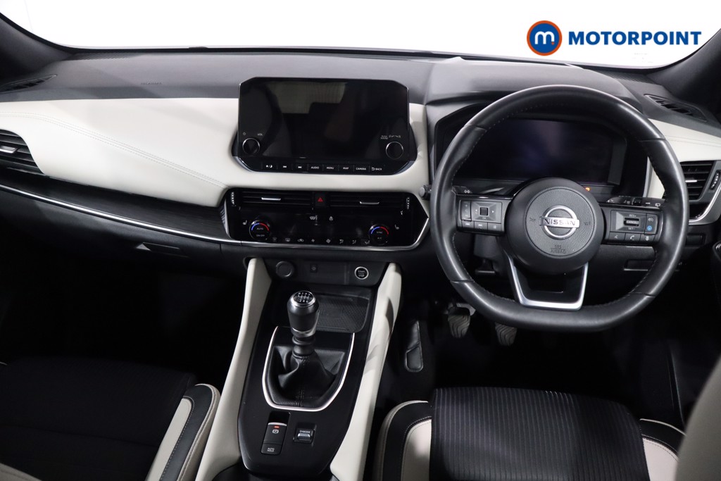 Nissan Qashqai Tekna Manual Petrol SUV - Stock Number (1576296) - 1st supplementary image