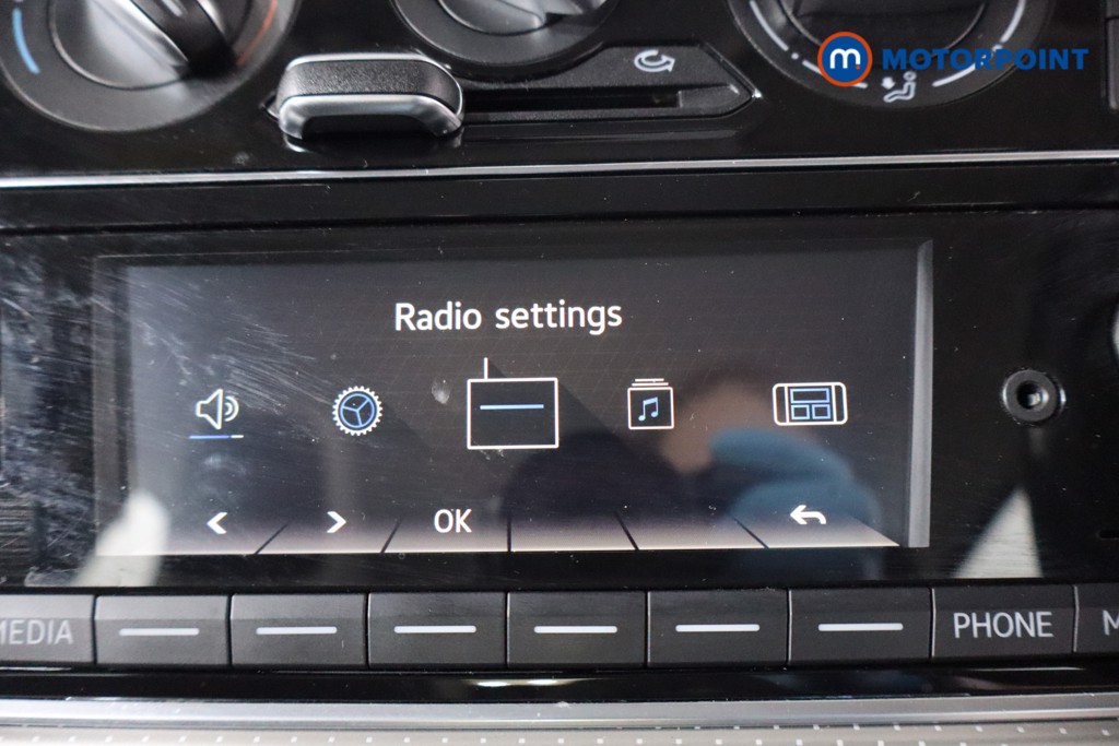 Volkswagen UP High Up Automatic Petrol Hatchback - Stock Number (1576568) - 2nd supplementary image