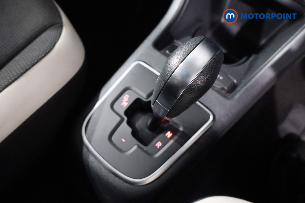Volkswagen UP High Up Automatic Petrol Hatchback - Stock Number (1576568) - 14th supplementary image