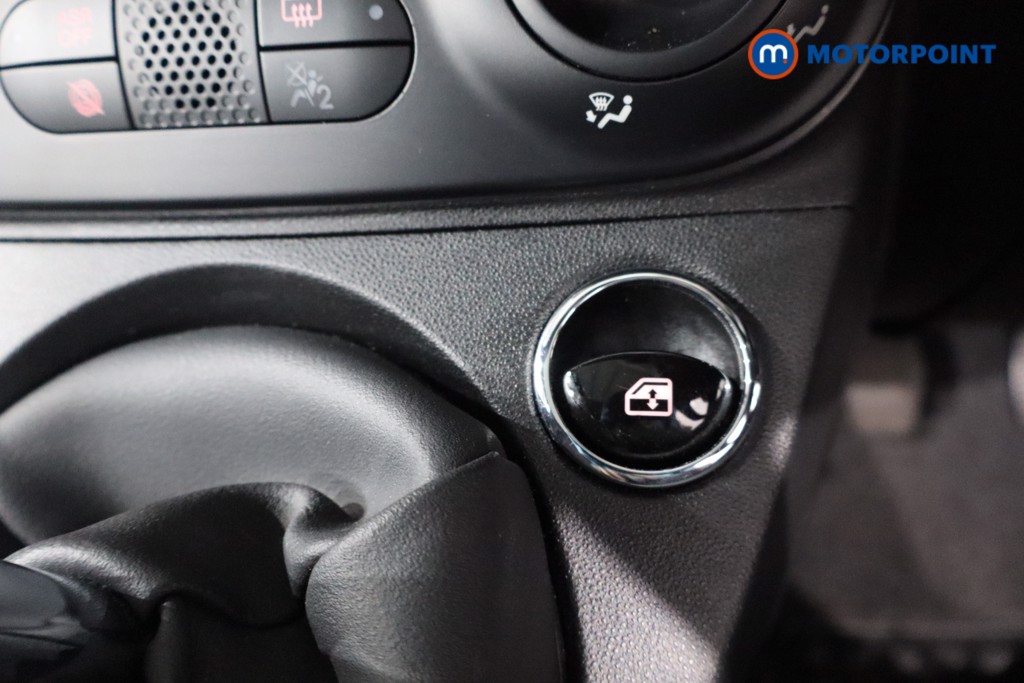 Fiat 500 Lounge Manual Petrol-Electric Hybrid Hatchback - Stock Number (1578013) - 17th supplementary image