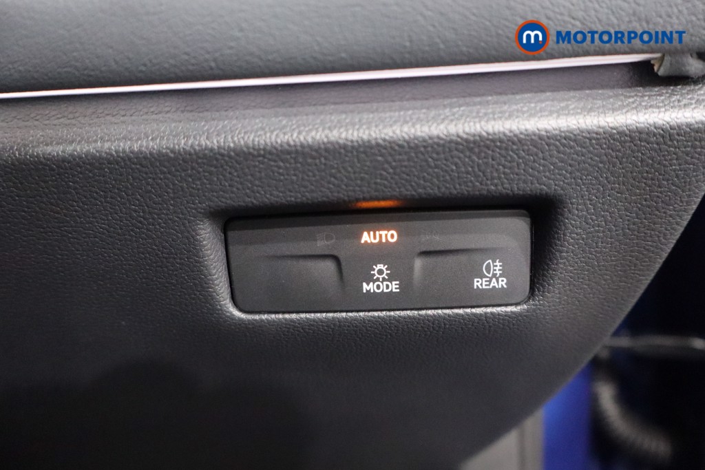 Volkswagen Passat Life Automatic Petrol Plug-In Hybrid Estate - Stock Number (1578142) - 23rd supplementary image