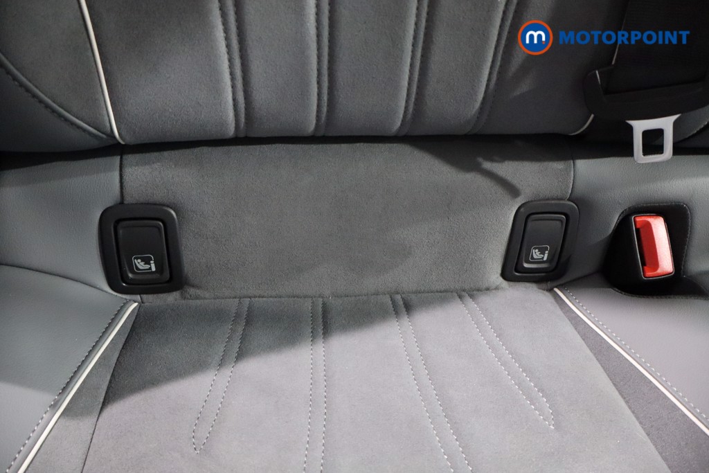 Volkswagen Passat Life Automatic Petrol Plug-In Hybrid Estate - Stock Number (1578142) - 27th supplementary image