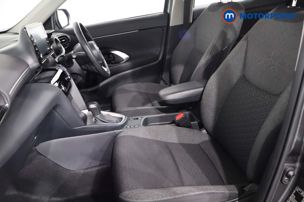 Toyota Yaris Cross Icon Automatic Petrol-Electric Hybrid Estate - Stock Number (1578210) - 4th supplementary image