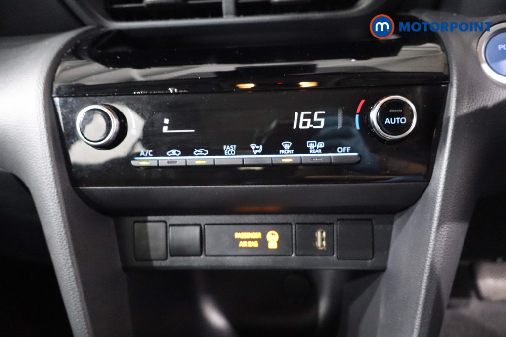 Toyota Yaris Cross Icon Automatic Petrol-Electric Hybrid Estate - Stock Number (1578210) - 16th supplementary image