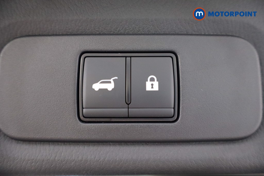 Nissan Qashqai Tekna Automatic Petrol-Electric Hybrid SUV - Stock Number (1578654) - 41st supplementary image