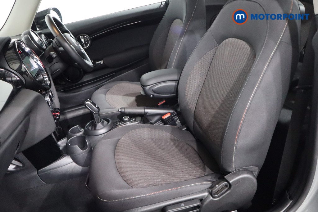 Mini Hatchback Cooper Classic Automatic Petrol Hatchback - Stock Number (1578762) - 4th supplementary image