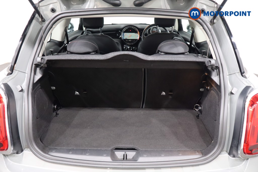 Mini Hatchback Cooper Classic Automatic Petrol Hatchback - Stock Number (1578762) - 37th supplementary image
